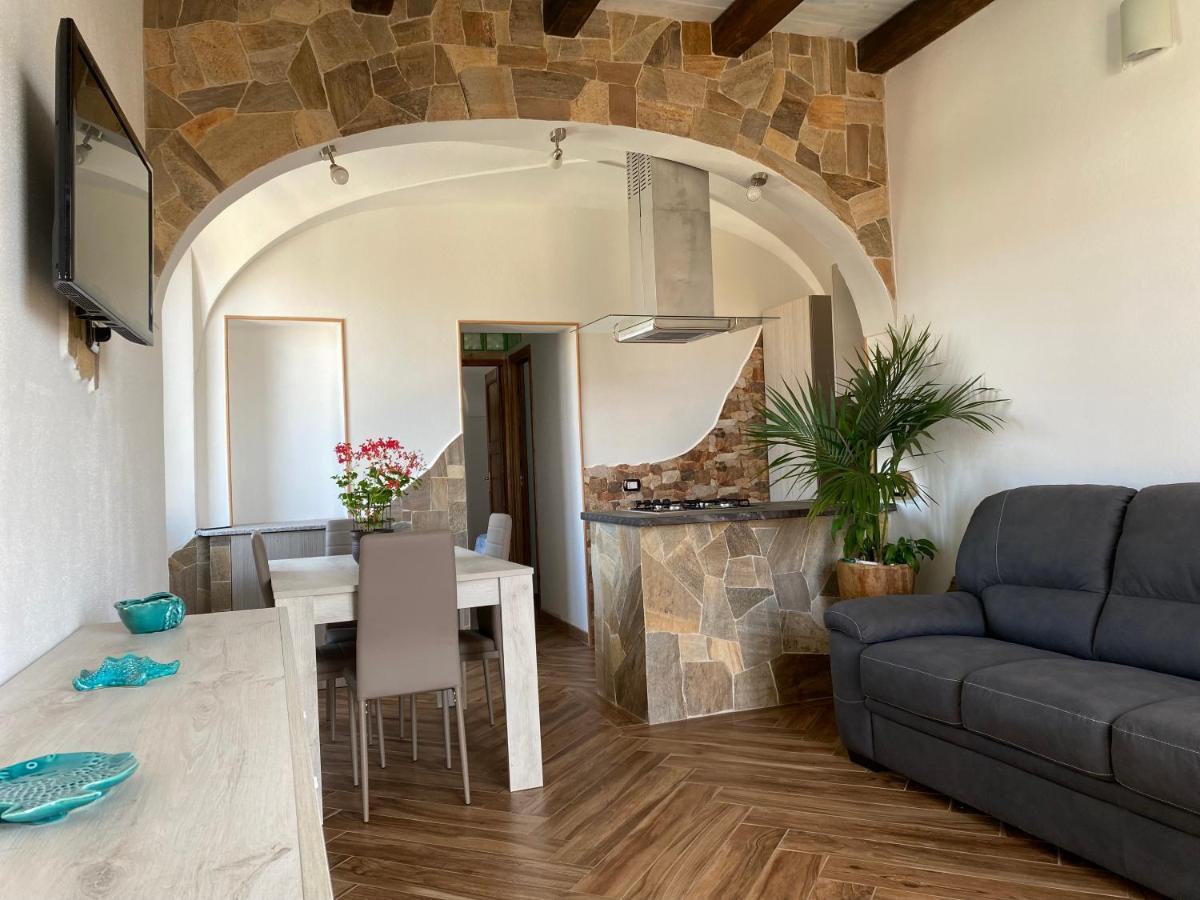 Апартаменти Casa Balilla Ла-Маддалена Екстер'єр фото